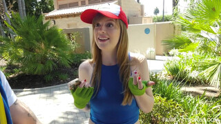 Sis Surprises Her Brother with a Lip-Smacking Good Time