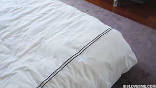 Blond Sis Has No Problem Seducing Bro