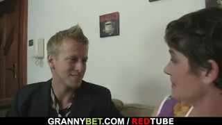 A Mothers Love: Celebrating the Best of a Sons Special Day