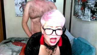 Sibling Rivalry: Teens Take it to the Camera